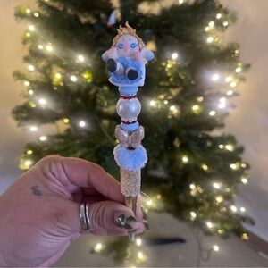 Alice in wonderland Skullpanda beaded pen